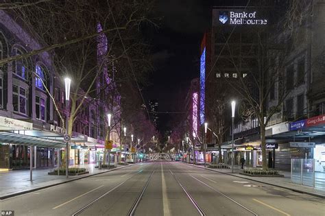 Jul 07, 2020 · victorian premier daniel andrews orders metropolitan melbourne's 31 municipalities back into lockdown, along with the mitchell shire further north, after a surge in coronavirus cases across the. Eerie pictures show Melbourne's desolate streets under ...