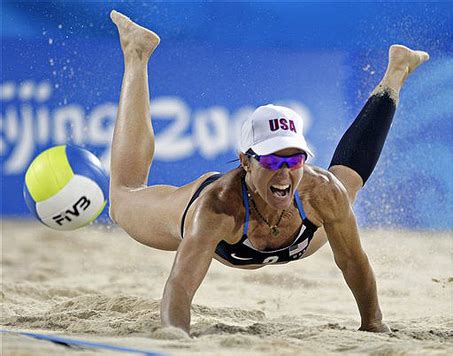 pictures ny: Elaine Youngs Hot Female Beach Volleyball ...
