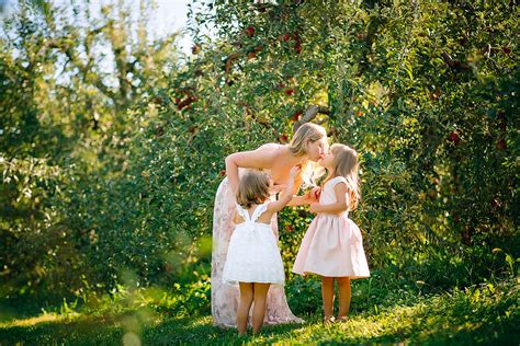 The Best Places To Go Strawberry Picking in Harrisonburg, VA