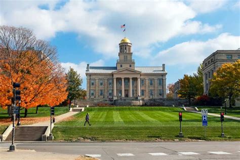 32 Best And Fun Things To Do In Iowa City Ia The Tourist Checklist