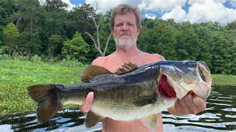 June Trophy Bass Fishing On The Rodman Reservoir In North Florida