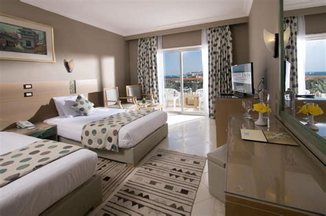 Located at the touristic hurghada promenade, 10 minutes from the airport. REGINA SWISS INN RESORT 4* | ARD Travel - Turistička ...