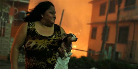 Fire Engulfs 600 Stilt Homes In Brazil City Manaus Thousands Flee