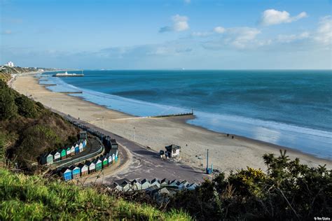 Последние твиты от bournemouth beach (@bhbeach). Bournemouth Beach on a Sunny Winter's Day.