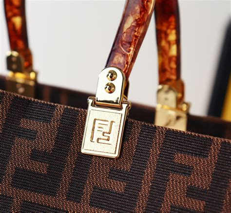 However, it dries down to a lovely, quiet spice that smells like clean skin but better. Cheap 2020 Cheap Fendi Handbag For Women # 224304,$99 ...