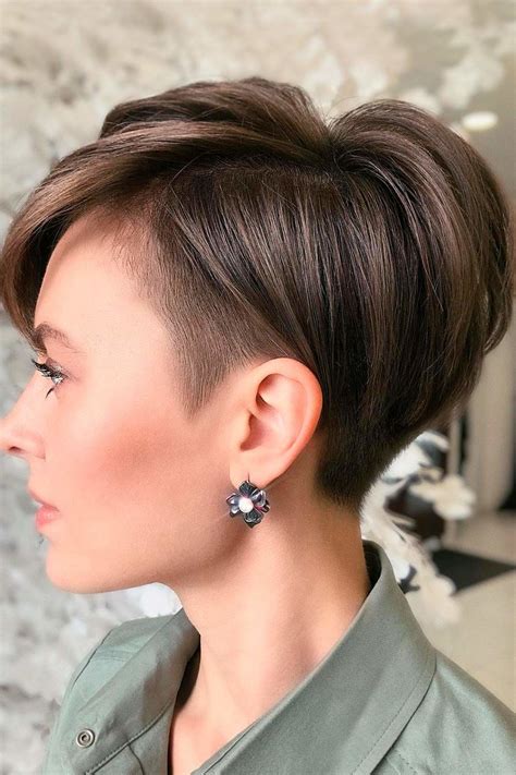 Short Haircut Thick Hair Round Face Short Hairstyles For Round Faces