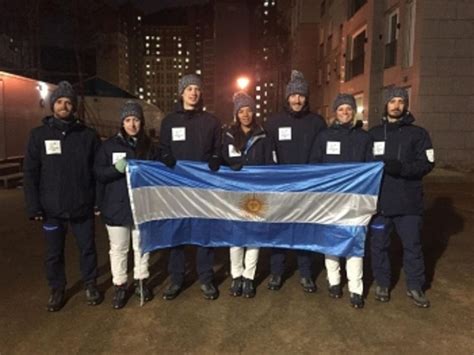 A su llegada al aeropuerto. DELEGACIÓN ARGENTINA EN LOS JUEGOS OLÍMPICOS DE PYEONGCHANG