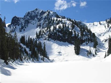 Alpine Lakes Wilderness Climbing Hiking And Mountaineering Summitpost