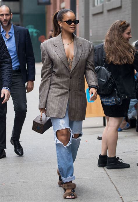 Rihanna Outfits 25 Best Dressing Styles Of Rihanna To Copy
