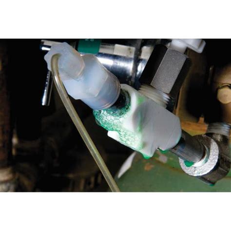 The air or gas leaking out will cause bubbles to form at. LA-CO 32850 LA-CO Sure-Chek 32850 Blue Green Liquid ...