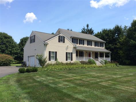 House For Sale: 26 Myrtle Ave Danbury CT 06810