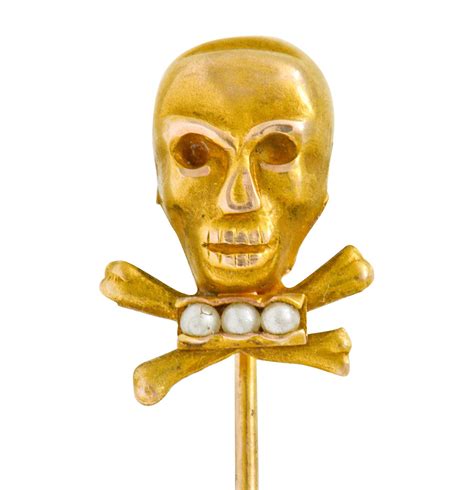 Victorian Natural Freshwater Seed Pearl 14 Karat Gold Skull Crossbones