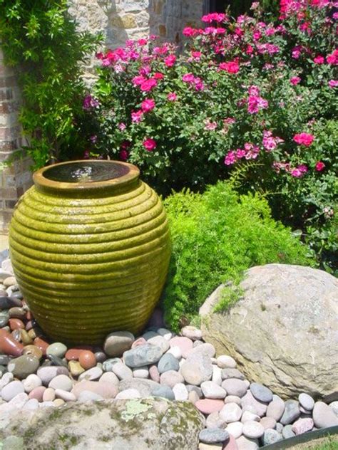 Pin en diseño fuente de agua. DECORAR EXTERIORES | Fuentes de Agua en terrazas y patios