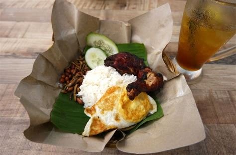Apa saja yang menjadi pelengkap dari nasi lemak ini, yuk kita coba.! Dikritik Warga Malaysia, Perusahaan Ini Buat Spaghetti ...