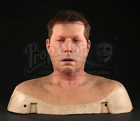 Csakhogy egyik régi áldozata, az emberi roncsként vegetáló milliomos, mason verger bármi áron meg akarja találni őt, hogy bosszút álljon. Greg Cannom Auction Preview Gallery | Prop Store ...