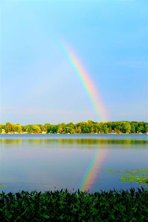Rainbow Over Pretty Lake Indiana Wish I Saw This Myself Arco íris