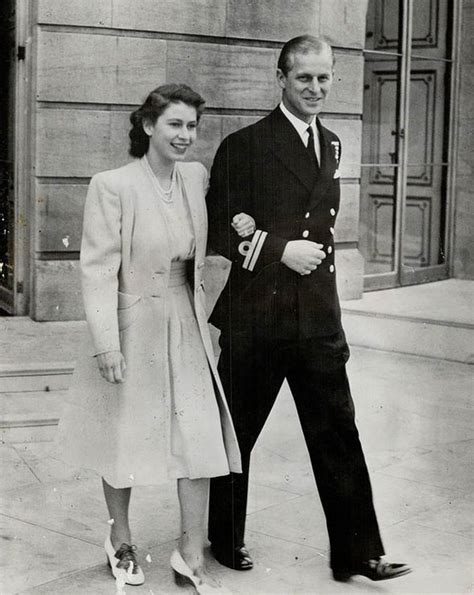 Prinz philip wurde am 10. Young Prince Philip in pictures: The dashing Duke of ...