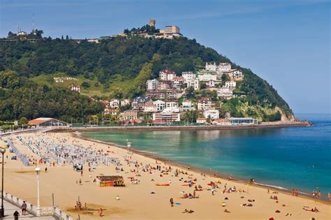 Donostia webcam bahia de la concha. Sandy-Strand Von LaConcha In San Sebastian, Spanien ...