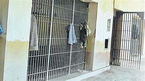 Tihar Jail Guards Mbas Engineers Who Also Teach Inmates Manage