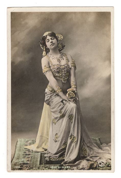 Postcard Mata Hari Exotic Dancer Spy World War 1 Books Pbfa
