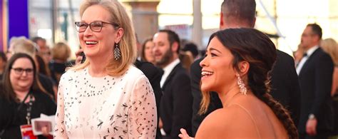 Gina Rodriguez Reacting To Meryl Streep At The Sag Awards Popsugar Latina