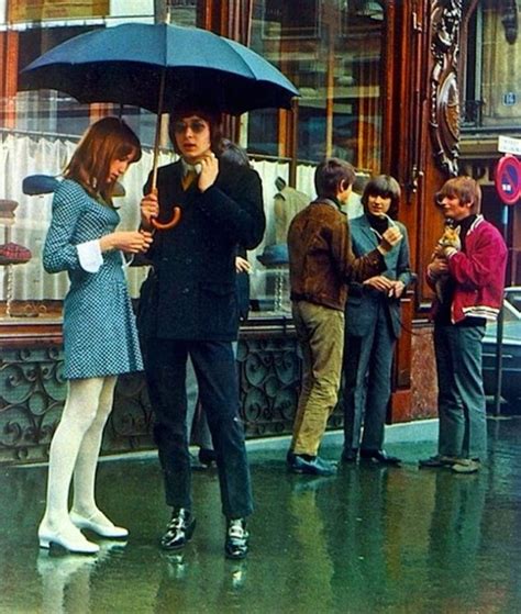 44 Impressive Color Photos Of London In The 1960s That Make You Want To