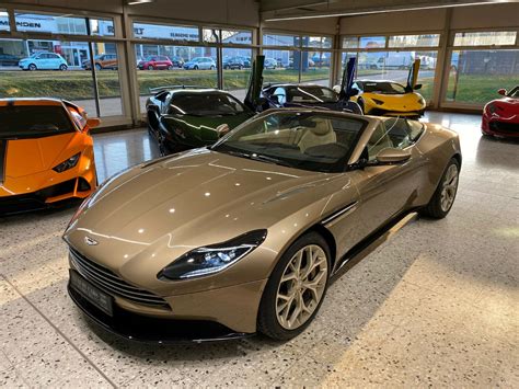 For sale : Aston Martin DB11 4.0 V8 Volante - Luxury Cars Hamburg