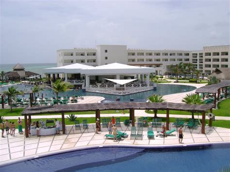 Silver sands offers the finest collection of vacation rental properties in port aransas and mustang island. Destinations: Christina + Paul go to Secrets Silversands