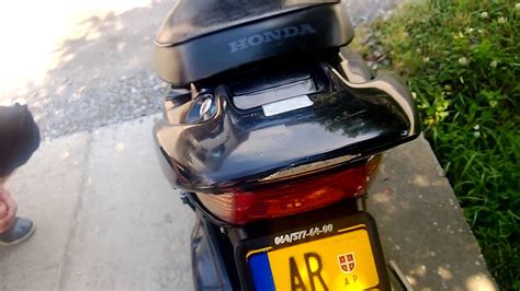 The honda dio is a scooter manufactured by honda and was introduced in 1988. Honda Dio 50 ZX Srbija - YouTube