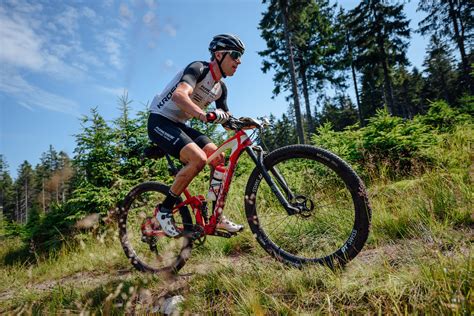 Even people who don't know much about mountain biking know what a gold medal means. Zlatý výlov Ondřeje Cinka! Po senzační jízdě má titul i z ...
