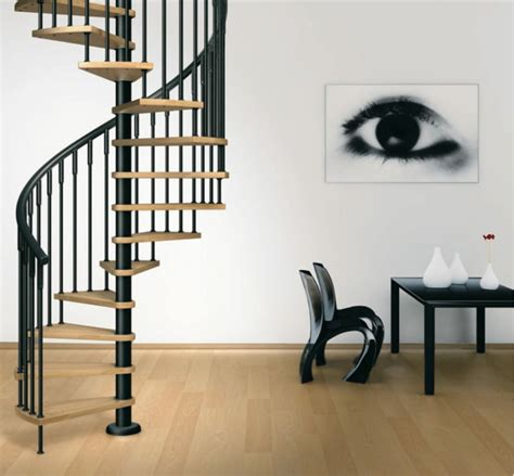 Eine wendeltreppe (seltener wendelstiege), in der schweiz und alemannisch schnegge bzw. Wendeltreppe für Innen - 109 Innentreppen, welche die ...
