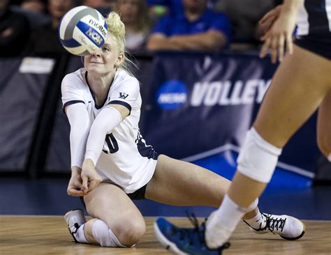 Byu Womens Volleyball Cougars Roll Over New Mexico State In Straight
