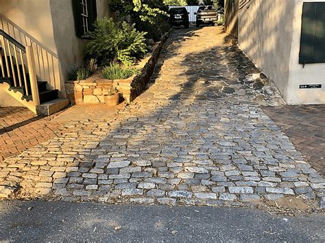 The Pros And Cons Of Cobblestone Driveway Pavers