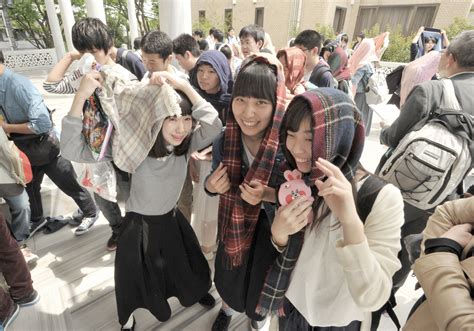 Students Visit Tokyo Mosque To Get Unbiased Glimpse Of Islam The
