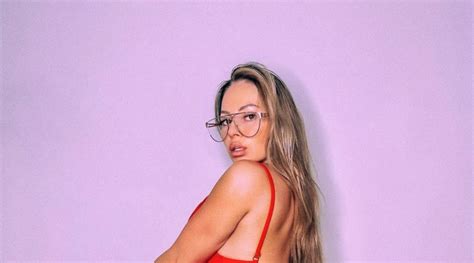 Oliwia bieniuk (17 l.) to córka piłkarza jarosława bieniuka (40 l.) i aktorki anny przybylskiej († 36 l oliwia postanowiła odpowiedzieć na pytania internautów, którzy nie boją się pytać o pikantne. Aktywność fizyczna - Dziecko i Figura