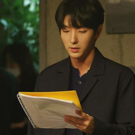 Ryeo, even though i only started watching it. Bayi Mirip Aktor Korea karena Ibunya Suka Drakor, Netizen ...