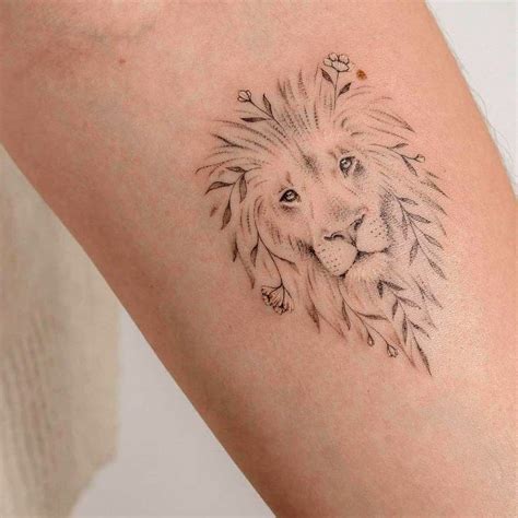 37 Extraordinary Lion Tattoo Designs Simple Lion Tattoo Lion Tattoo