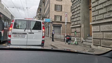 Serbe Stürzte In Zürich Aus Bordell Blick