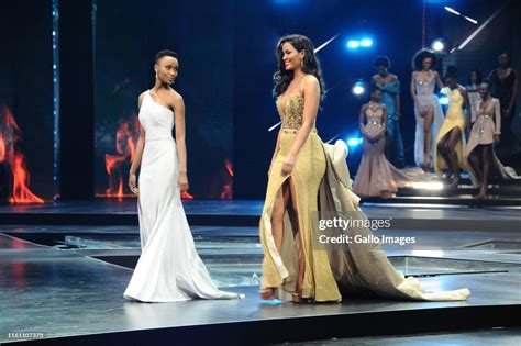Sashi Lee Olivier And Zozibini Tunzi During The Miss South Africa 2019