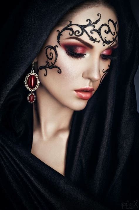 Dark Beauty Gothic Beauty Halloween Make Up Halloween Face Makeup Makeup Art Eye Makeup
