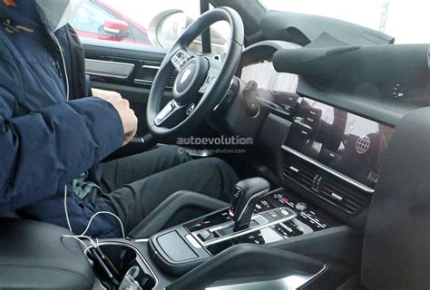 2022 Porsche Cayenne Facelift Interior Gets New Screens, Electric