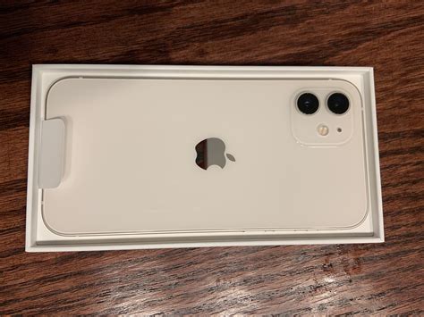 Anyone Else Get A White 12 Iphone