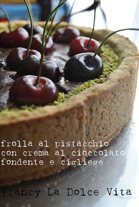Con la nostra ricetta della cheesecake al cioccolato facile non avrete più scuse e potrete proporla ogni volta che vorrete, magari in alternativa alla sempre richiesta cheesecake alla nutella! La Dolce Vita: Frolla al pistacchio con ripieno di crema ...