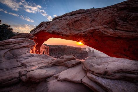 Sunrise At Iconic Mesa Arch Canyonlands National Park Smithsonian