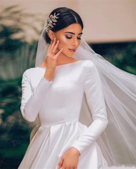 Simple Arab Muslim Wedding Dress 2019 Long Sleeve Vestido De Noiva Elegant A Line Court Train