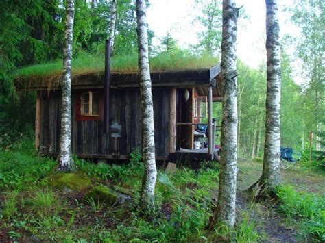 Goodreads helps you keep track of books you want to read. Cottages and Cabins | Cabins in the woods, Green roof ...