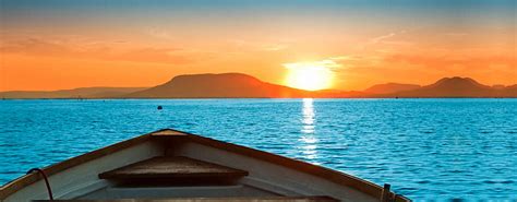 Vergelijk vakantie aanbiedingen naar balatonmeer, hongarije en boek online. Balatonmeer - Zinneprikkelend relaxen - HungariaHuizen