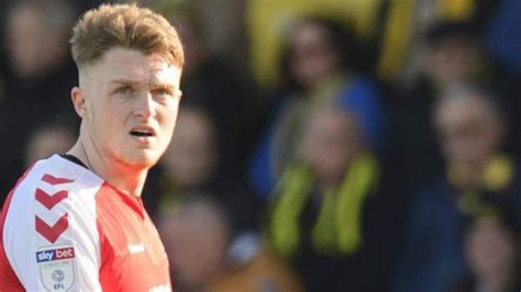 Harry souttar picks his national team. Harry Souttar: Stoke City defender rejoins Fleetwood Town ...