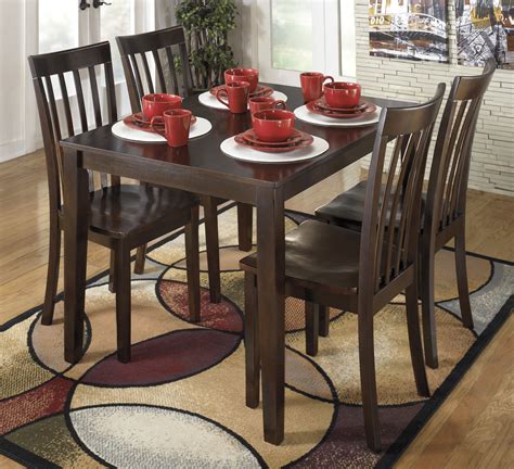 The Hyland 36 X 48 Table And 4 Chairs Dining Room Sets Dining Table