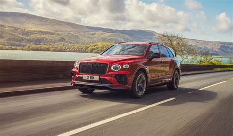 The 2022 Bentley Bentayga S Is A 180mph Luxury Suv With Sports Car Like